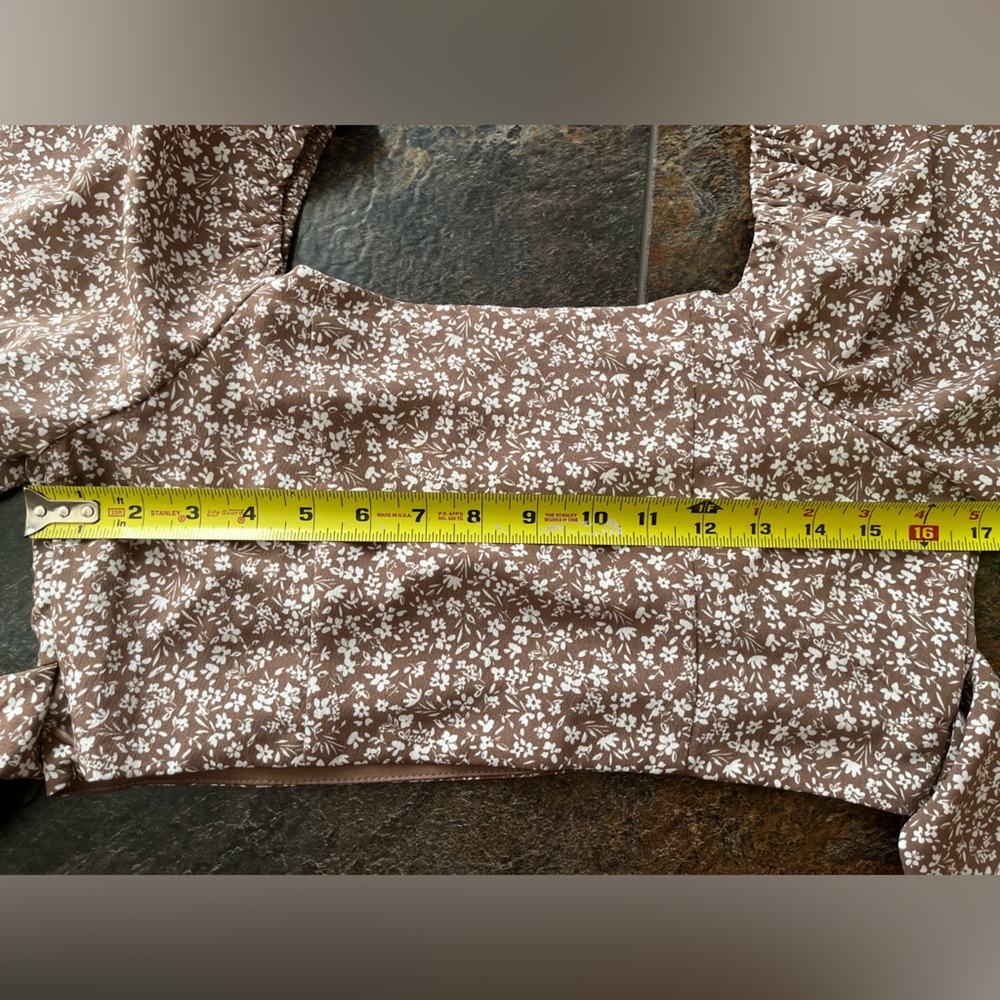 Altar’d State brown floral coquette milk maid puffy long sleeve crop top. Large - Picture 15 of 15